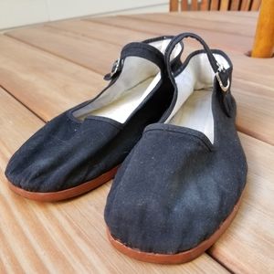 FREE WITH PURCHASE Black Cotton China Flats